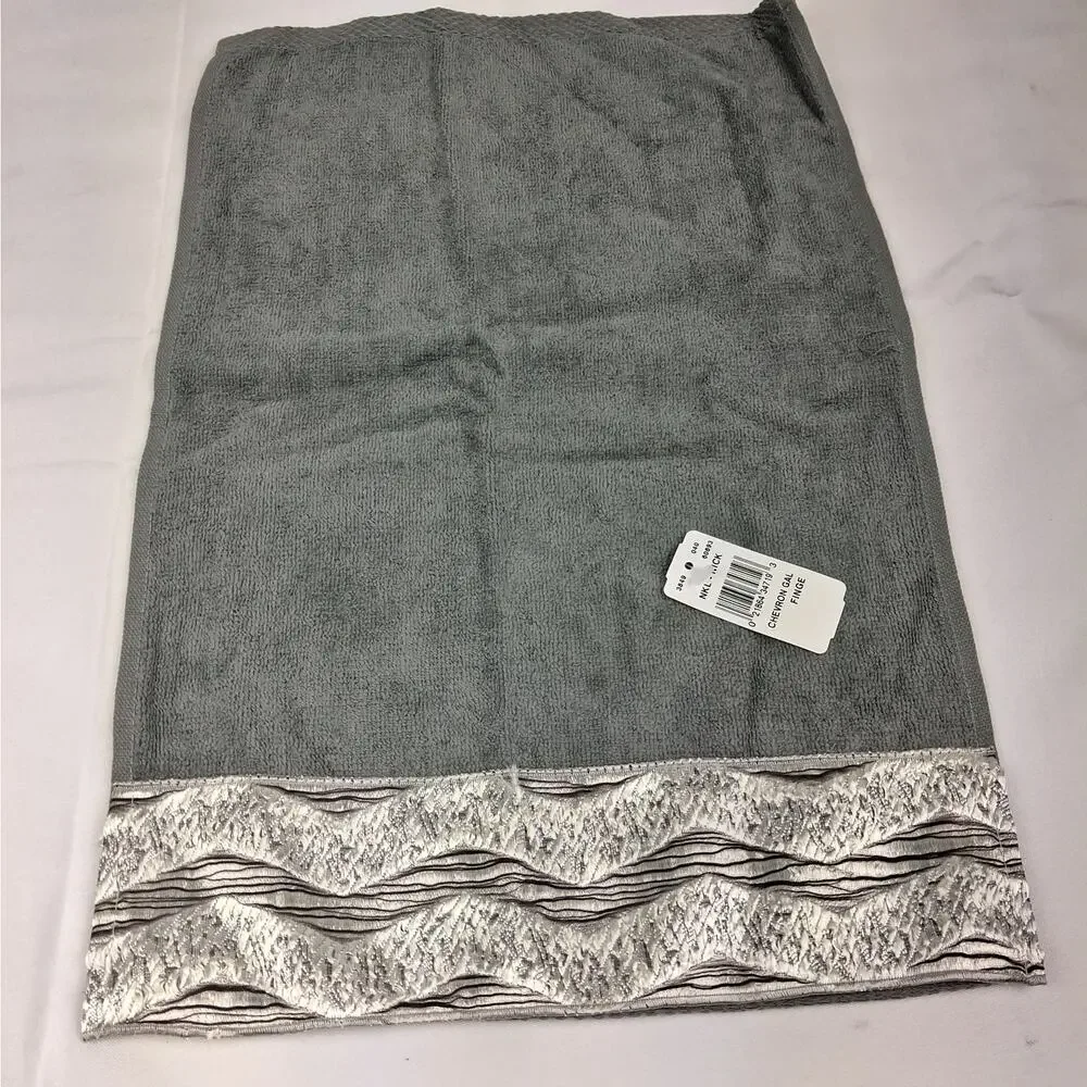 Avanti Galaxy Chevron 11x18 Fingertip Towel Plush Cotton Bath Shimmering New